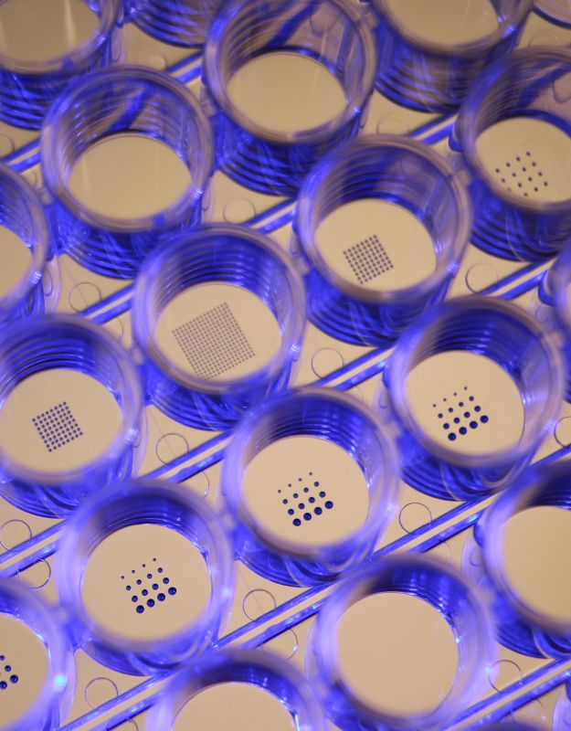 Microarray printing with precision microdispensing